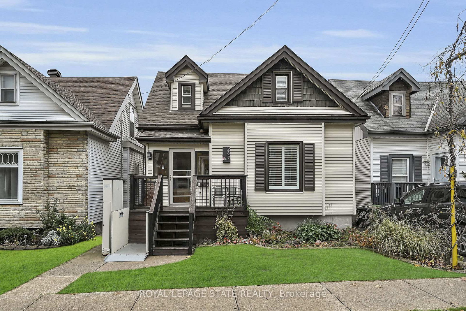 Listing photo 2