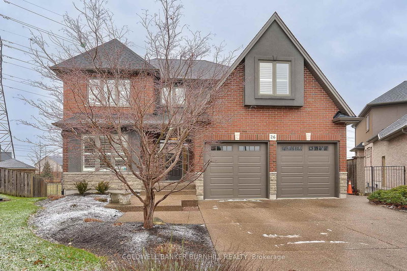 26 Matthews Crt, St. Catharines, L2S 4C4 | Image 2