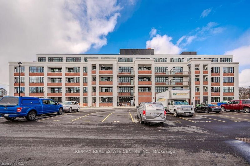 home for lease on 415-120 Huron Street