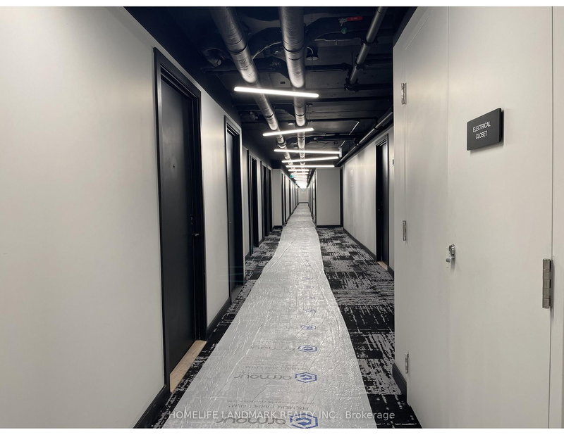 333 - 1 Jarvis St, Hamilton, L8R 0A8 | Image 3