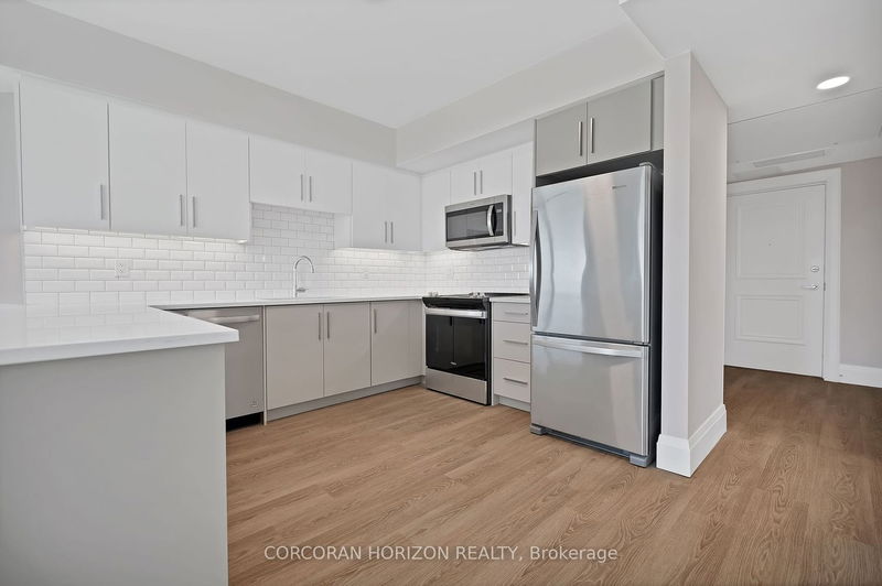 home for lease on 1221-460 Columbia Street W