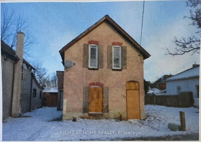 135 BROCK Street