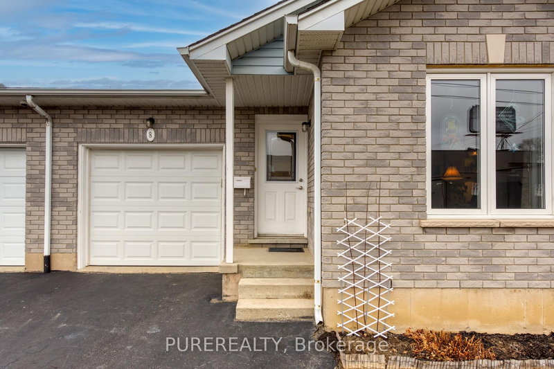 8 Brantdale Ave, Hamilton, L9C 1B7 | Image 2