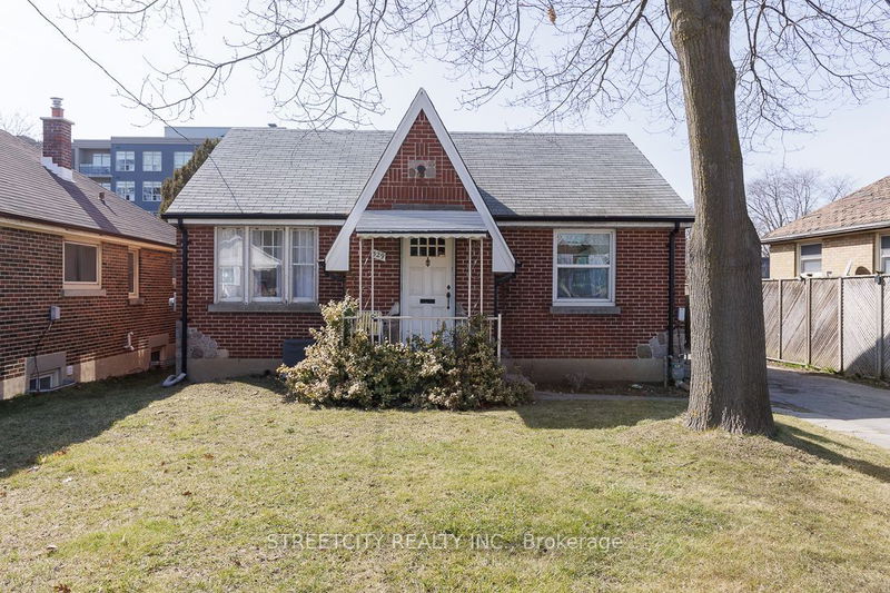 home for sale on 529 Highbury Avenue N