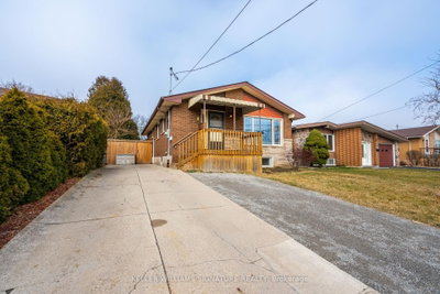 Semi-Detached House sold at 18 Greeningdon Drive, Hamilton, Ontario, L9A 3A7 - Greeningdon - MLS: X8116576