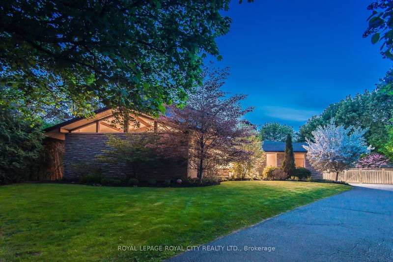 home for sale on 9 Heather Avenue