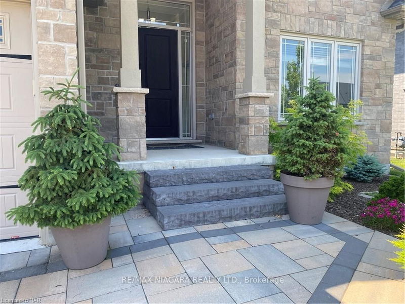 254 Lancaster Dr  Port Colborne, L3K 0A8 | Image 2