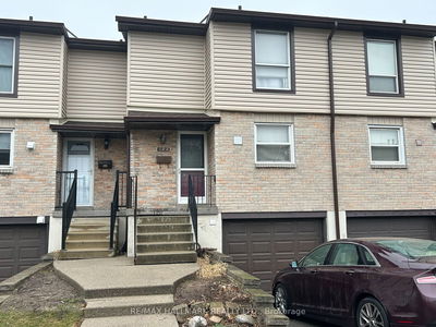 Townhouse sold at 122-10 Angus Road, Hamilton, Vincent, L8K 6L1 - MLS: X8122944