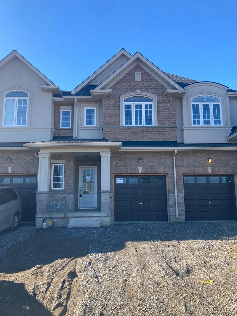 home for lease on 16 Vickers Road