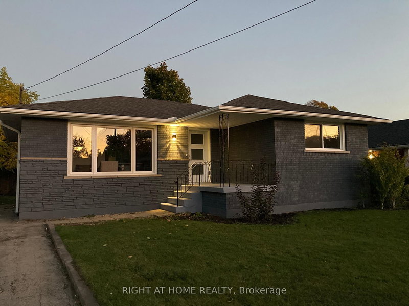 89 Greeningdon Dr, Hamilton, L9A 3A8 | Image 3