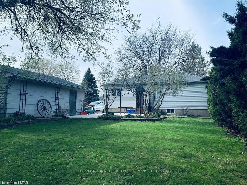 Listing Image 6