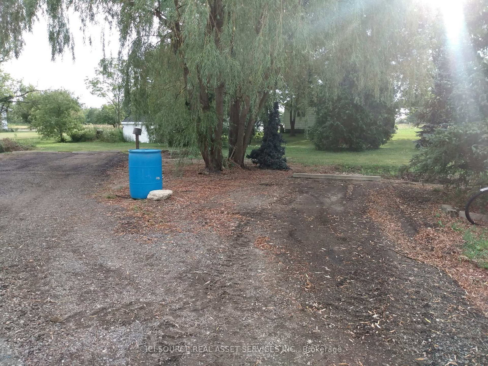 Listing Image 16