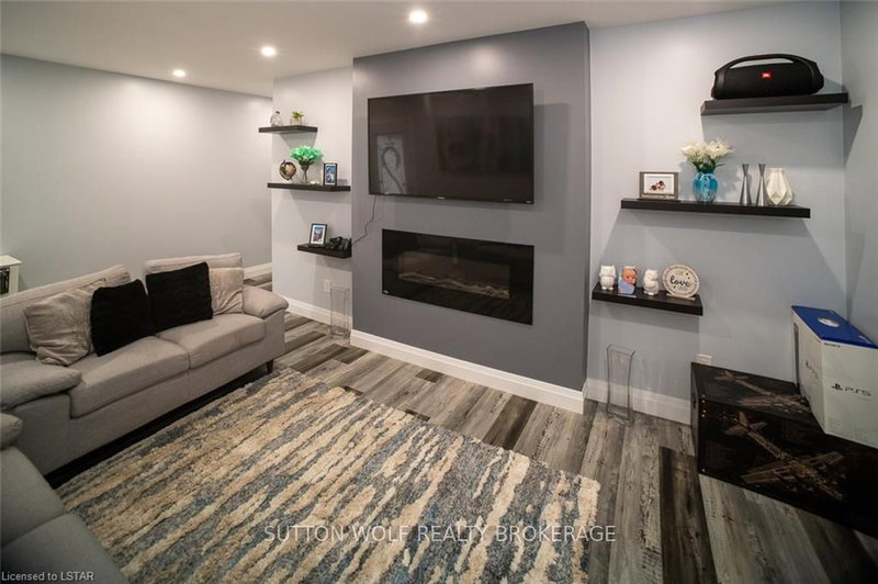 3 MARY St E, St. Thomas, N5R 2V7 | Image 3