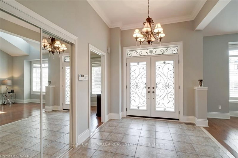 8 WATERCLIFF Pl, Hamilton, L8E 6E5 | Image 3