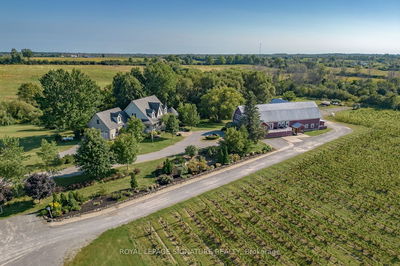 46 Stapleton Rd, Prince Edward County - Hillier