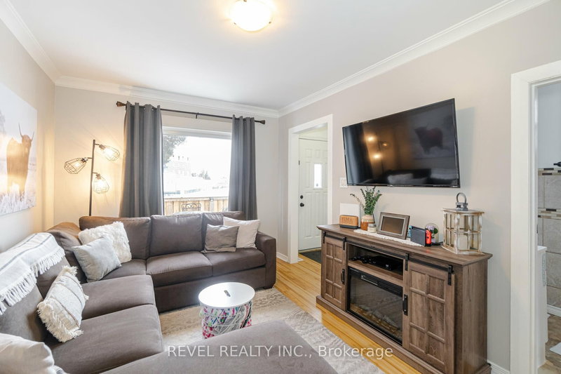 23 Rosewood Rd, Hamilton, L8H 1A1 | Image 2