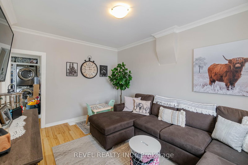 23 Rosewood Rd, Hamilton, L8H 1A1 | Image 3
