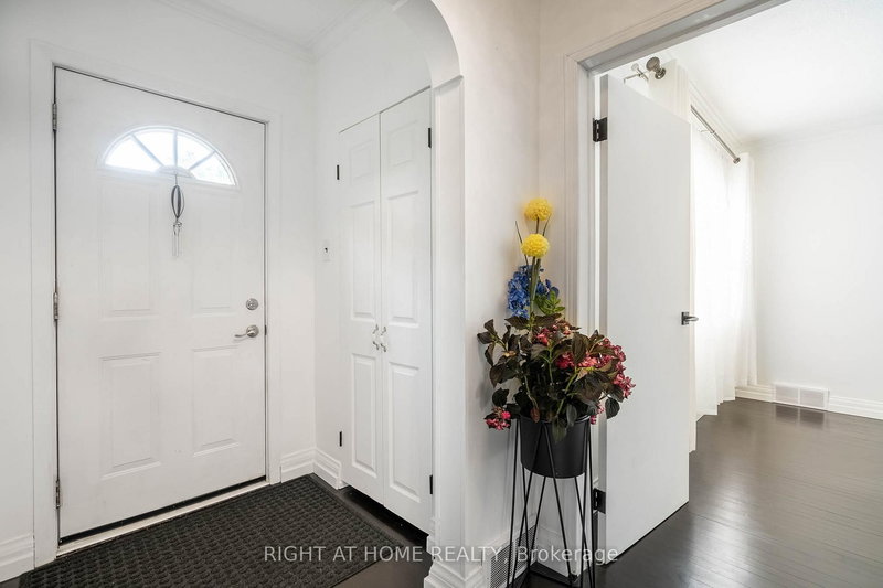 Upper - 105 Glenridge Ave, St. Catharines, L2R 4X5 | Image 3