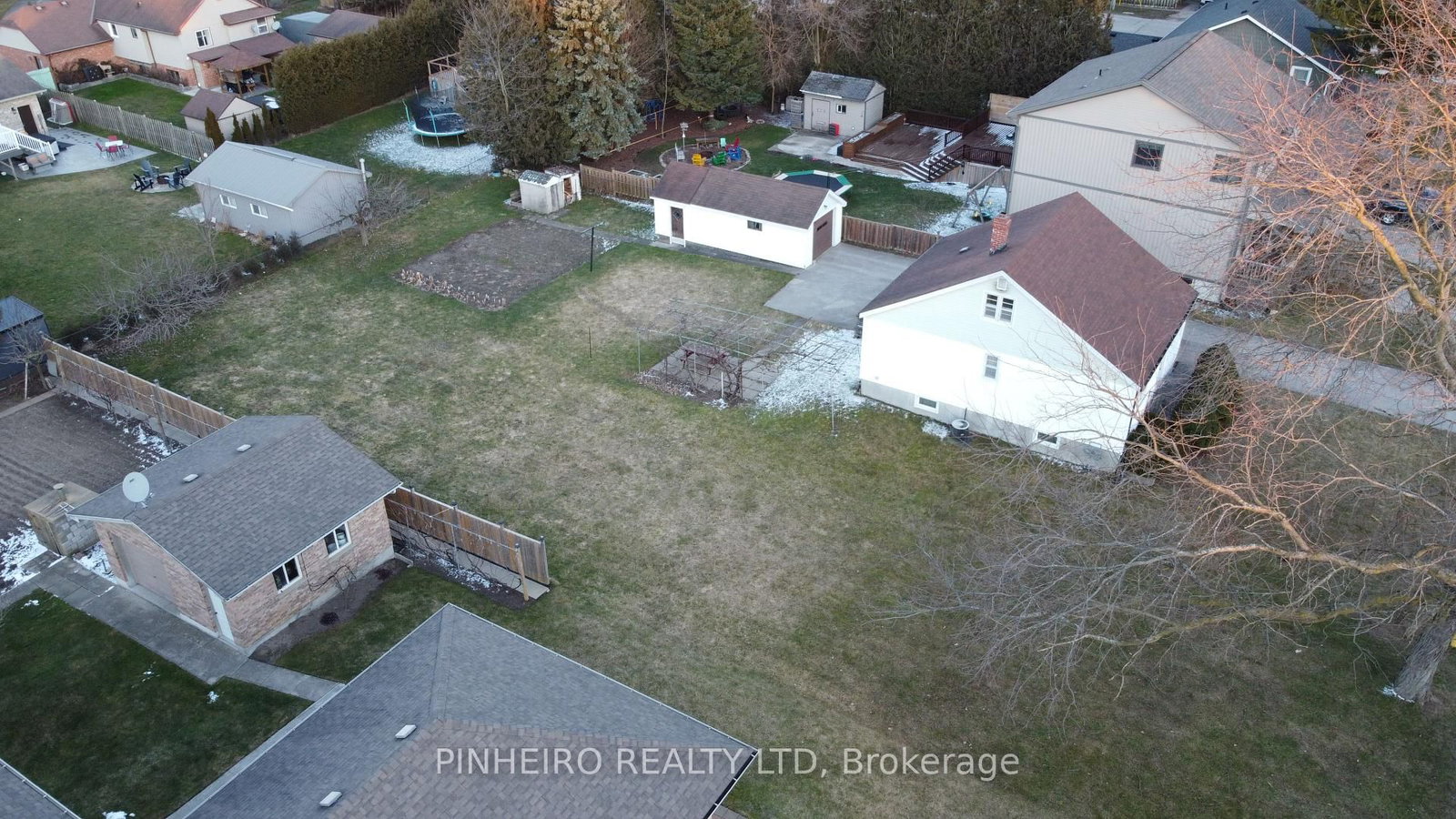 Listing Image 5