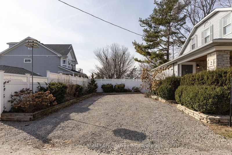 2 12th St  Grimsby, L3M 2V7 | Image 3