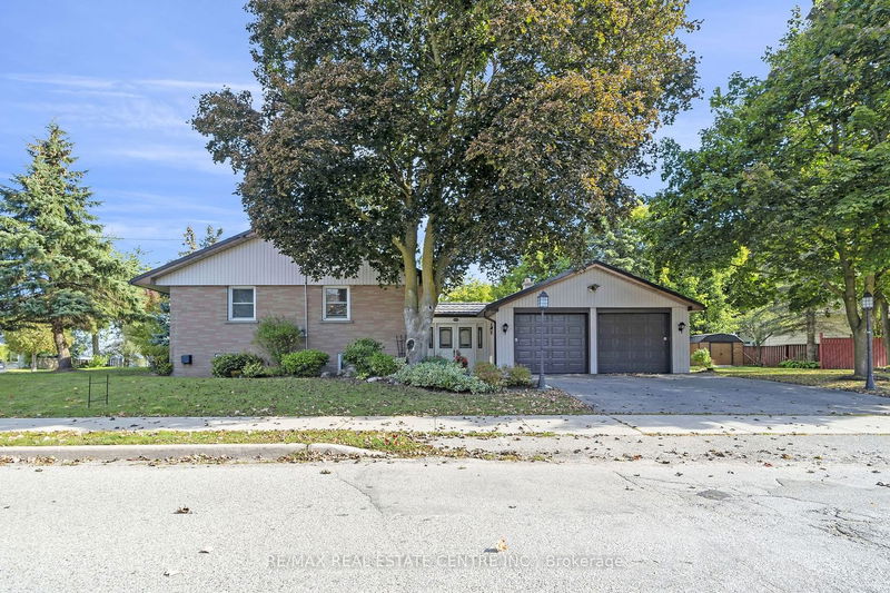 home for sale on 9 Dundas Street E
