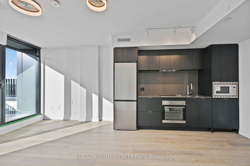 home for lease on 514-1 Jarvis Street