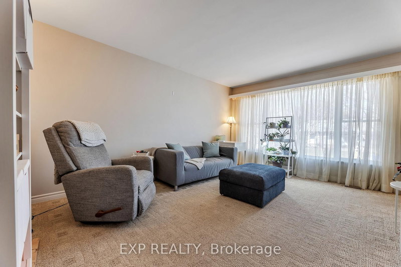 1096 Barnardo Ave, Peterborough, K9H 5X2 | Image 3