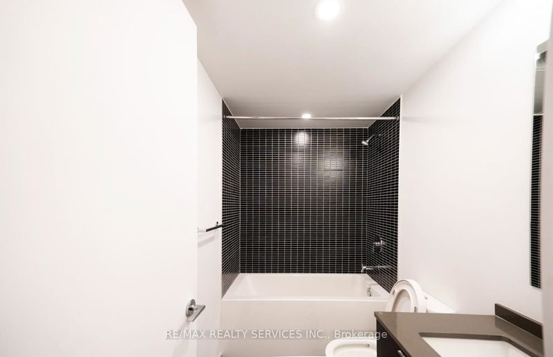 home for lease on 623-1 Jarvis Street