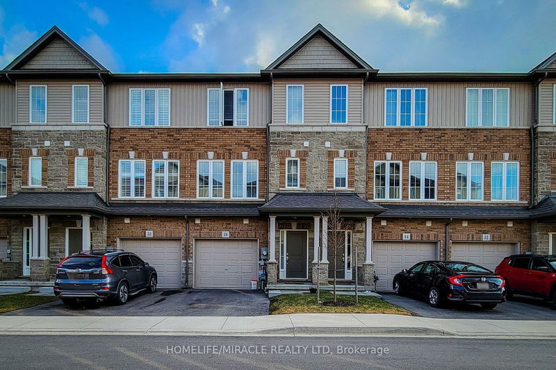 home for lease on 56 Aquarius Crescent