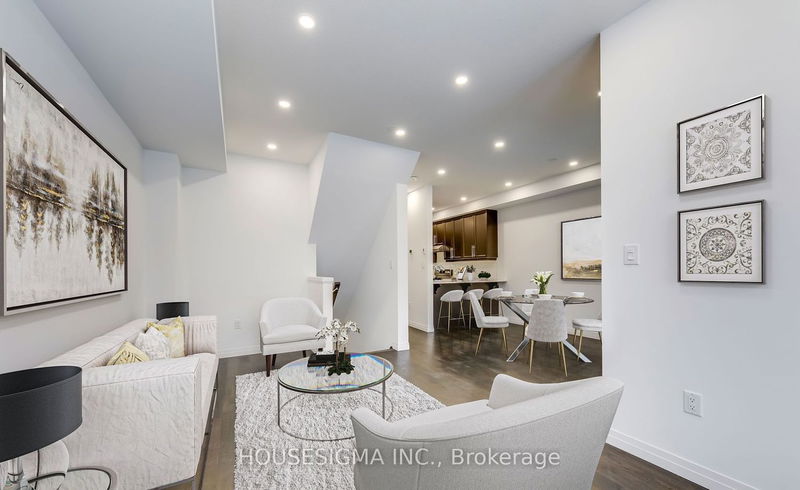 home for lease on 78-30 Times Square Boulevard
