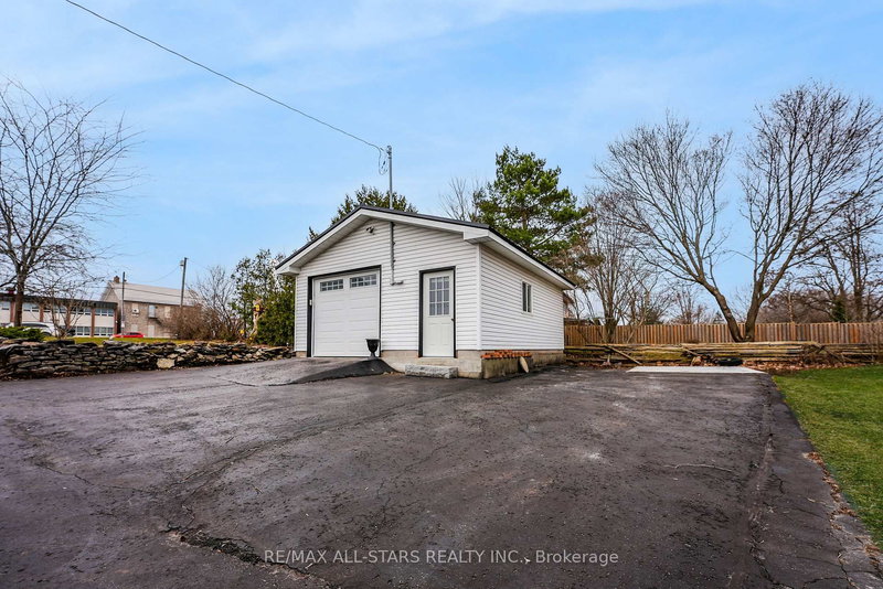12 North St, Kawartha Lakes, K0M 1N0 | Image 2