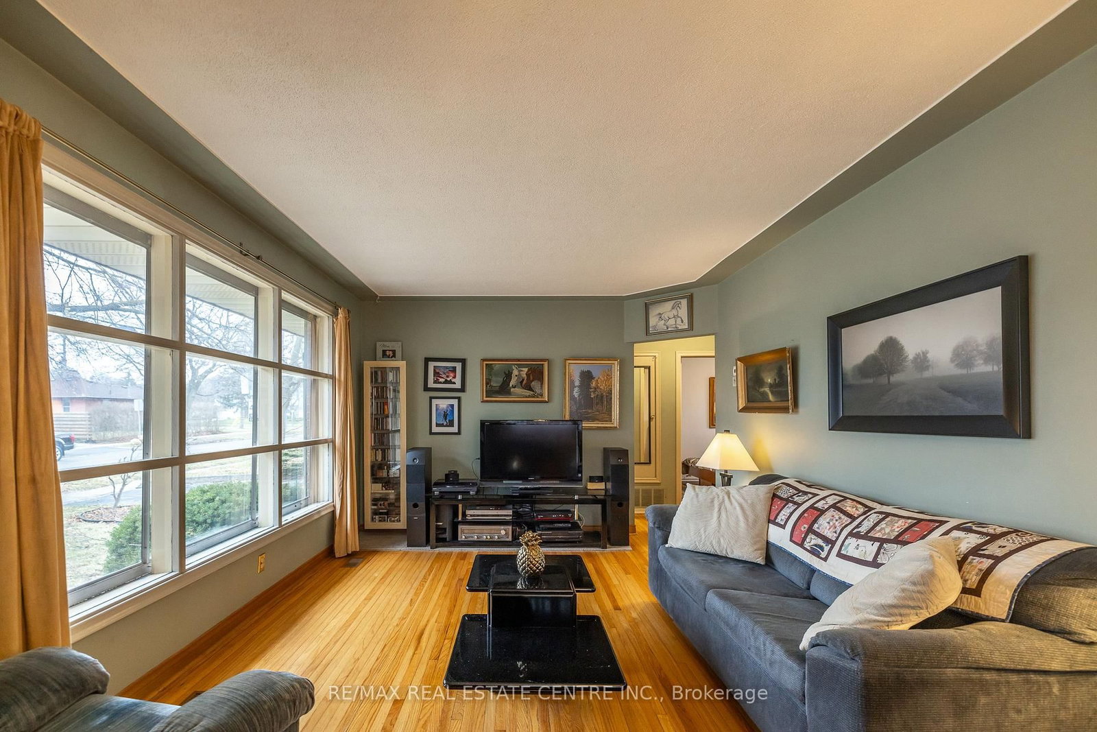 Listing Image 17