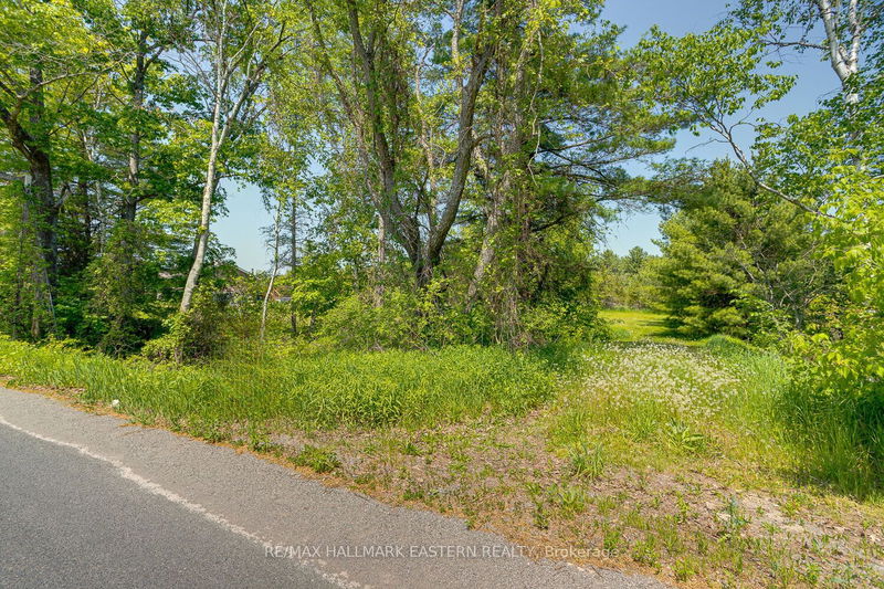 home for sale on 1828 Trent River Road