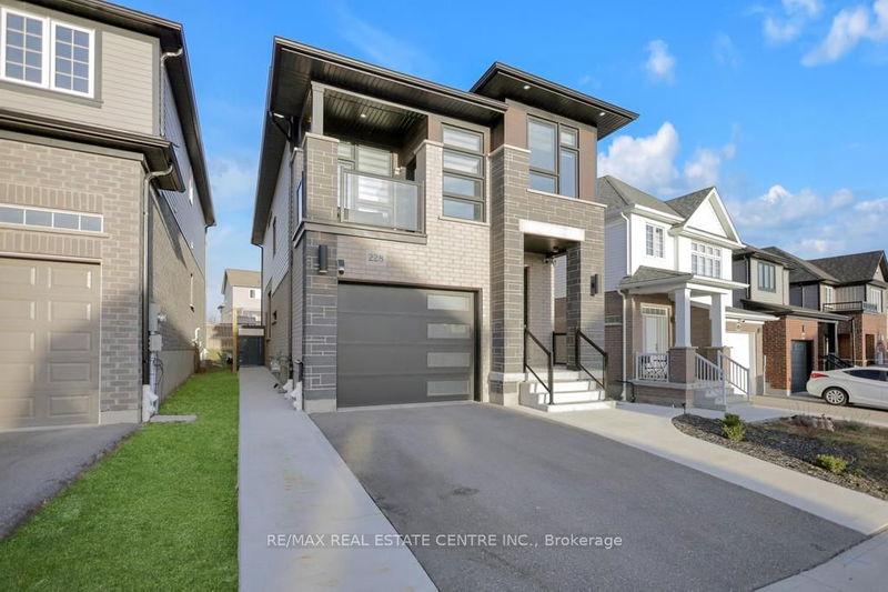 home for sale on 228 Woodbine Avenue