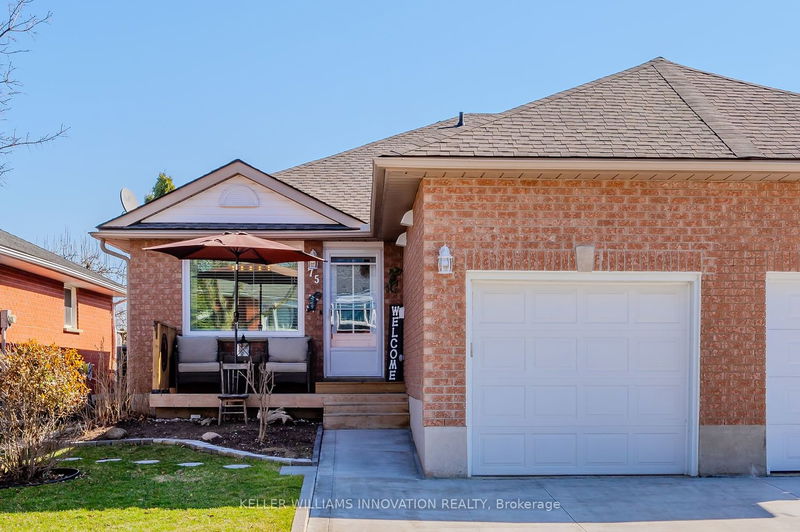 home for sale on 75 Tamvale Crescent