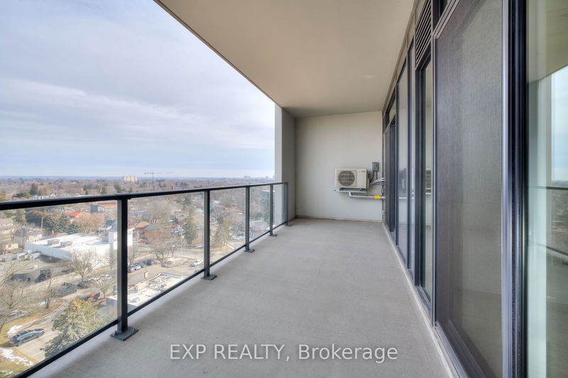 home for lease on 1001-741 King Street W
