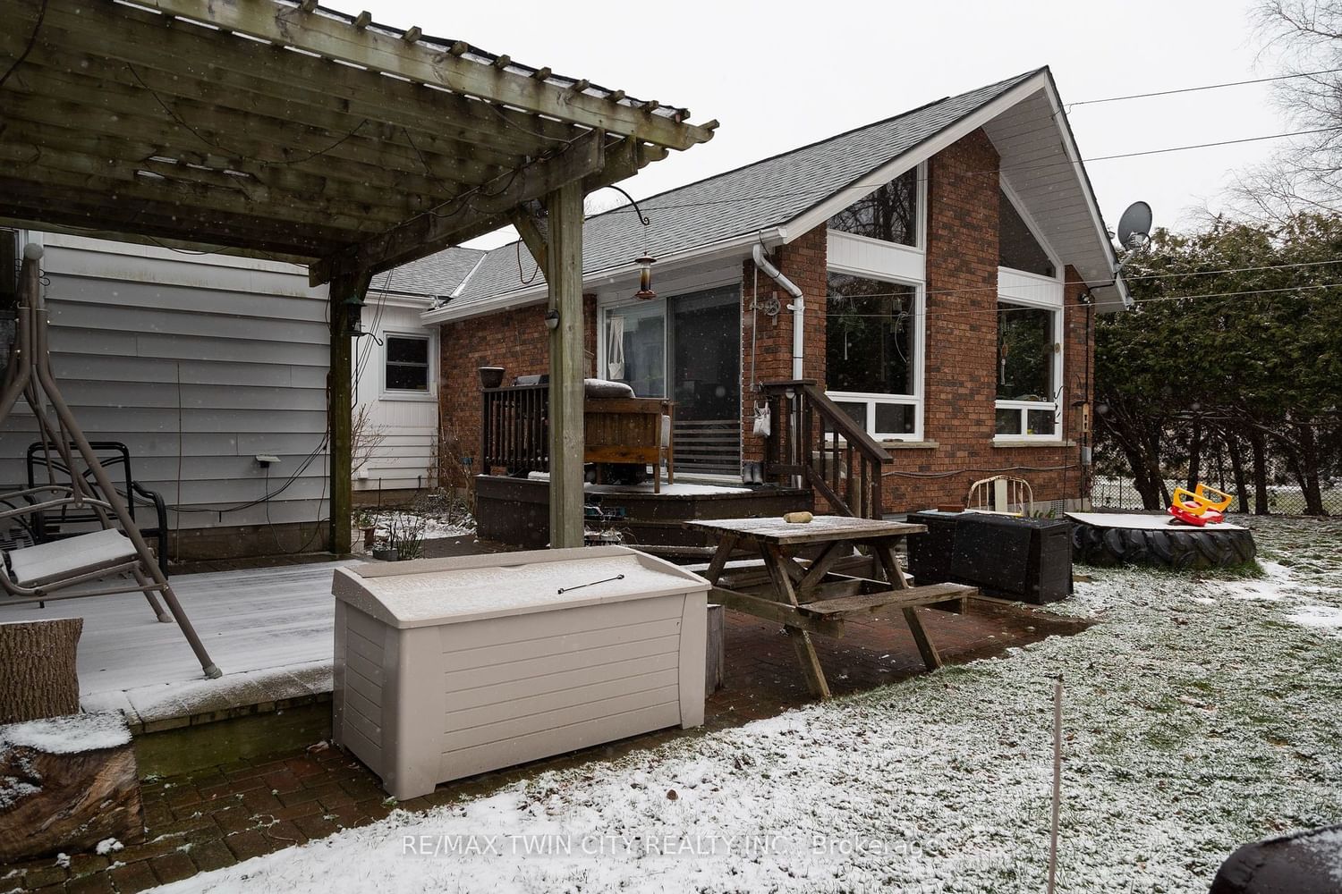 Listing Image 7