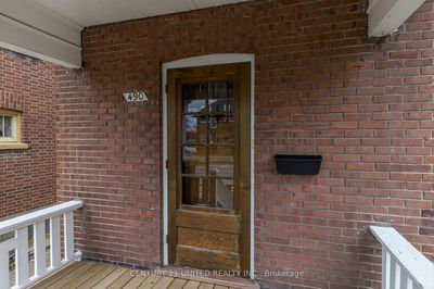 490 George St, Peterborough - Downtown image-0-2
