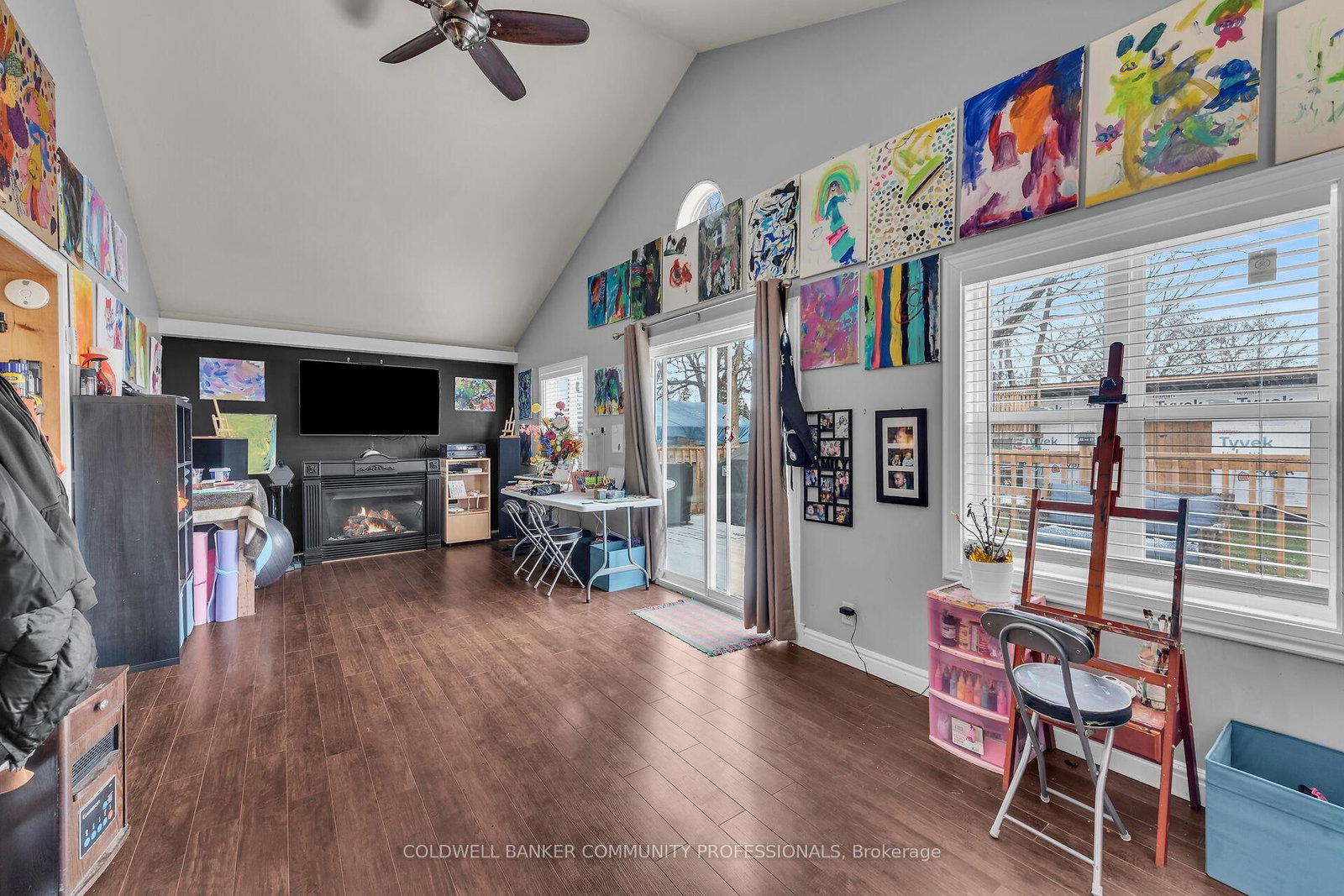 Listing Image 7