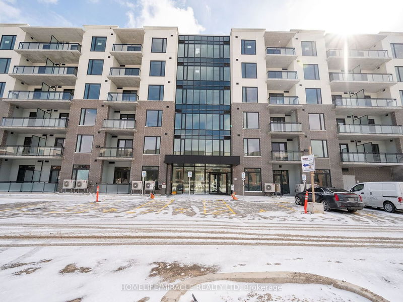 home for lease on 107-107 Rogers Street N