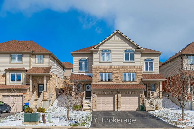 home for sale on 25 Oakes Crescent