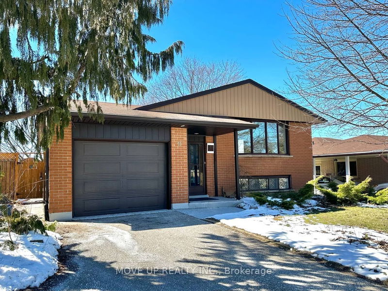 home for lease on 11 Lombardy Court
