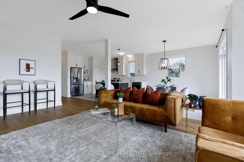 649 Tull St E, Strathroy-Caradoc, N0L 1W0 | Image 2