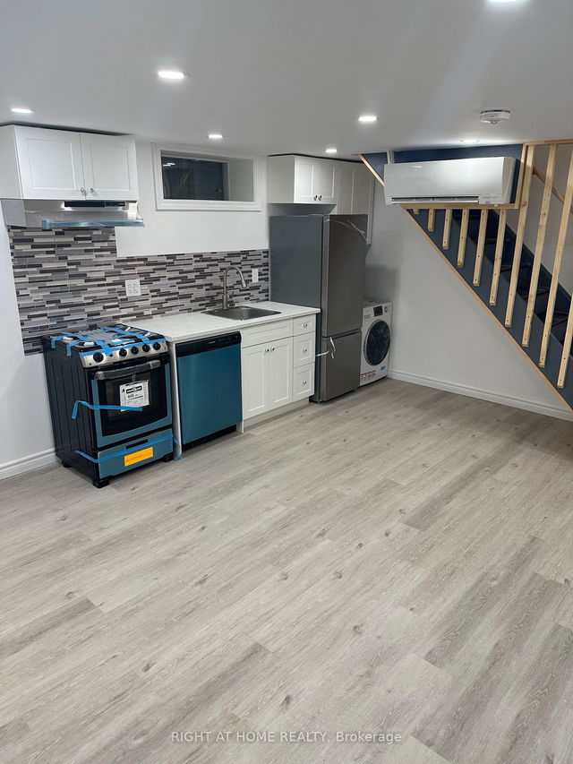 Unit #1 - 4274 Queen Street
