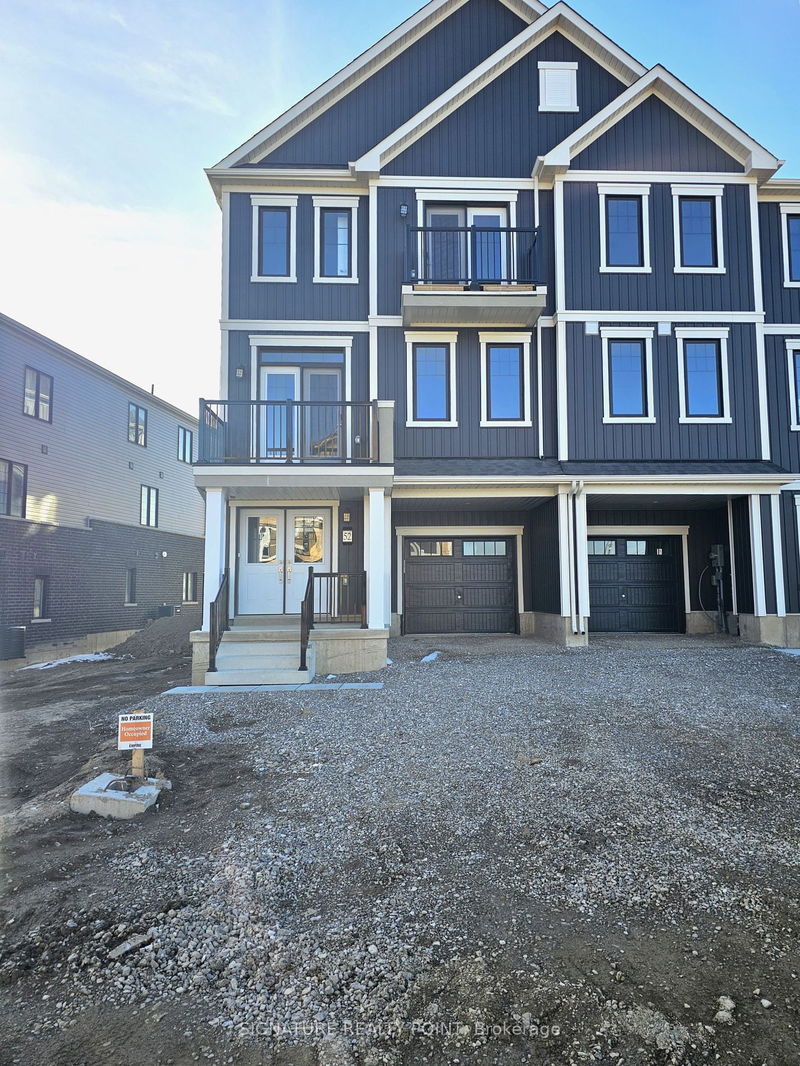 home for lease on 52 Norwich Crescent