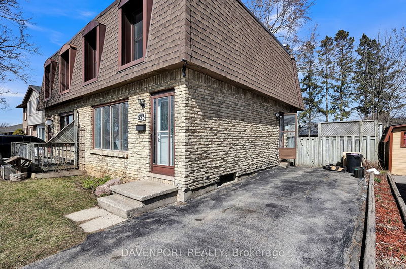 home for sale on 525 Strasburg Road