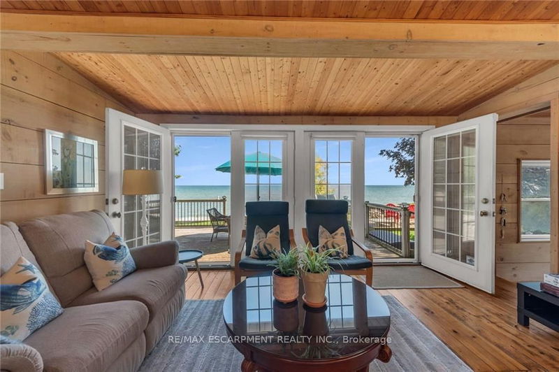 home for sale on 1146 LAKESHORE Road