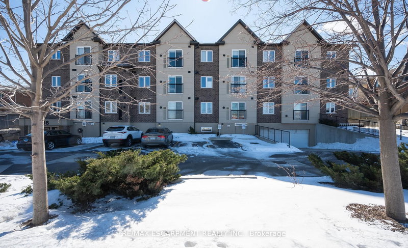 204 - 886 Golf Links Rd, Hamilton, L9K 1J8 | Image 2