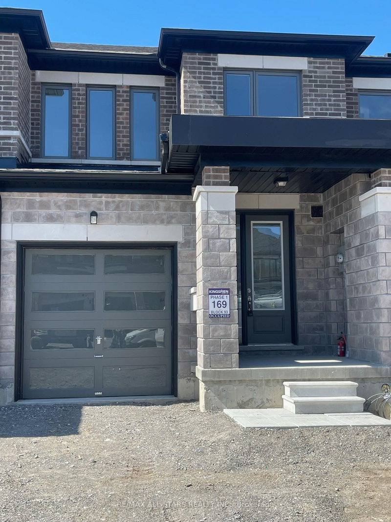 112 Corley St, Kawartha Lakes, K9V 6C2 | Image 2