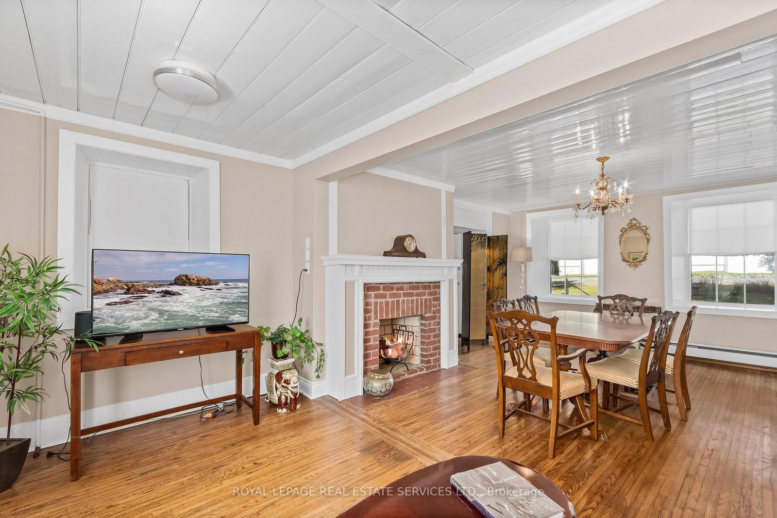 Listing Image 7